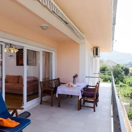 Marela- One Bedroom With Balcony And Sea View Mokošica