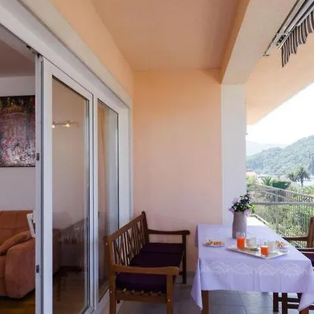 Marela- One Bedroom With Balcony And Sea View Appartement *